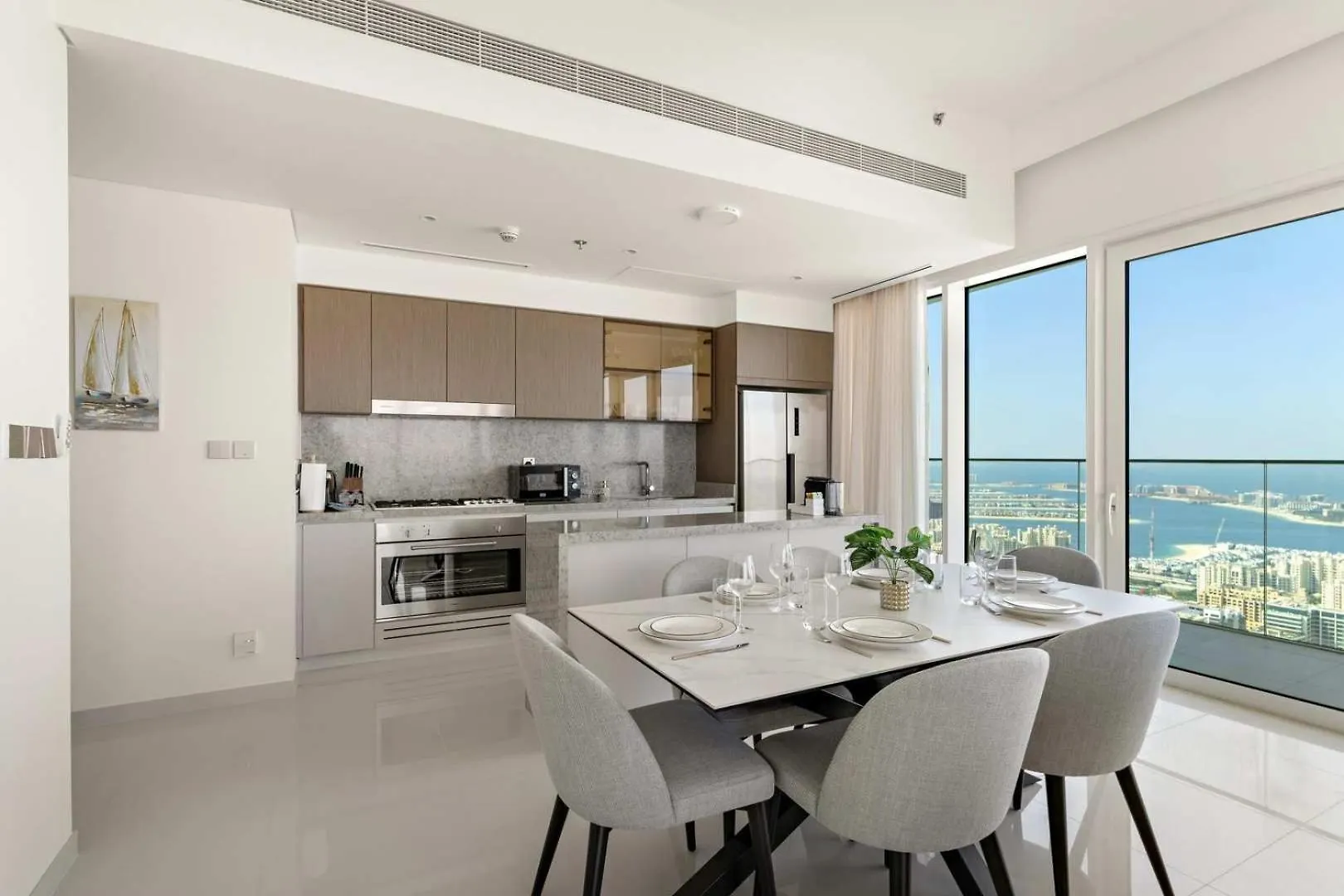 Spectacular 3Br Penthouse With Best Views Of Palm Dubai Apartment