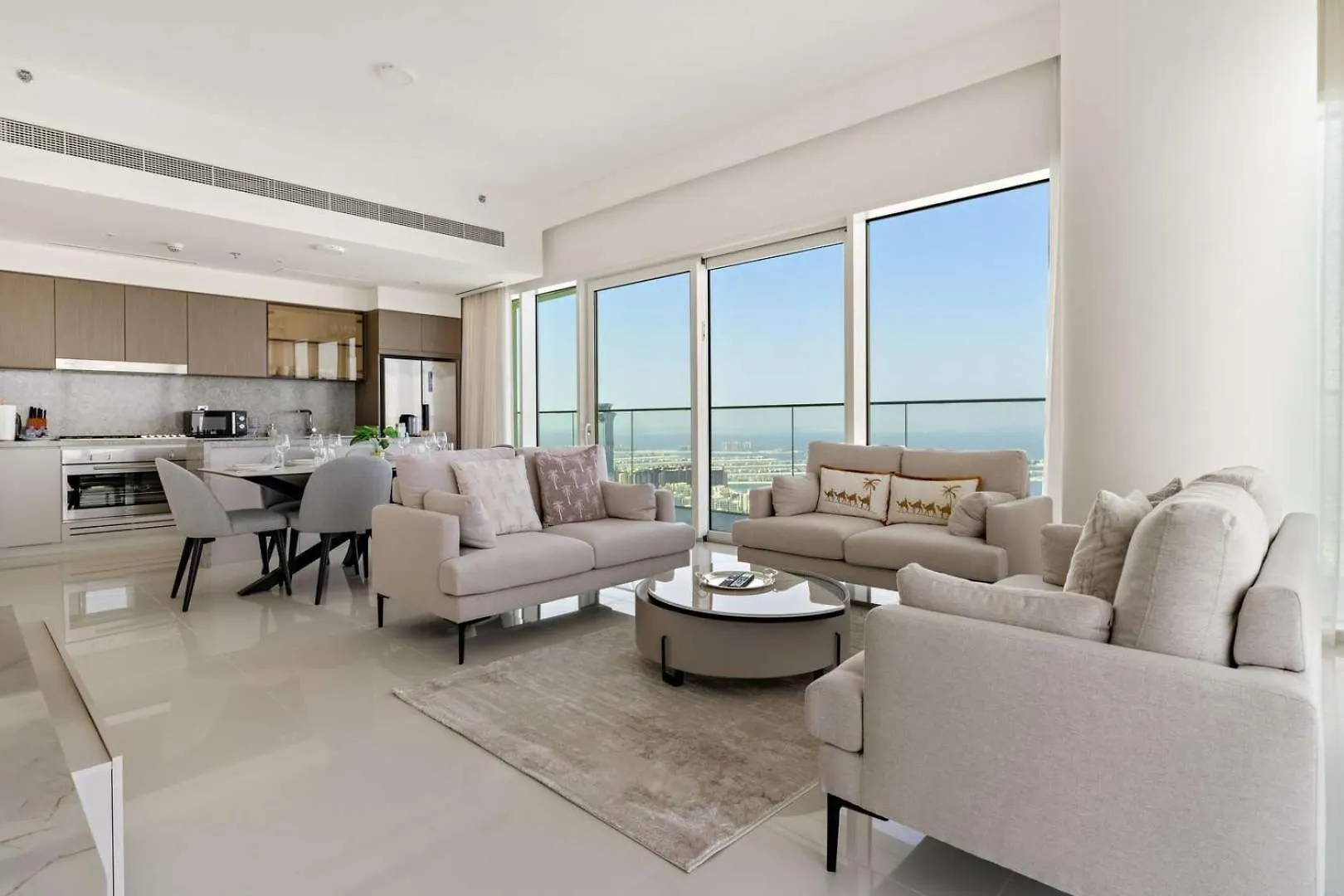 Spectacular 3Br Penthouse With Best Views Of Palm Dubai United Arab Emirates